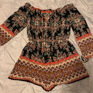 Juniors Long Sleeve Multicolored Romper Medium